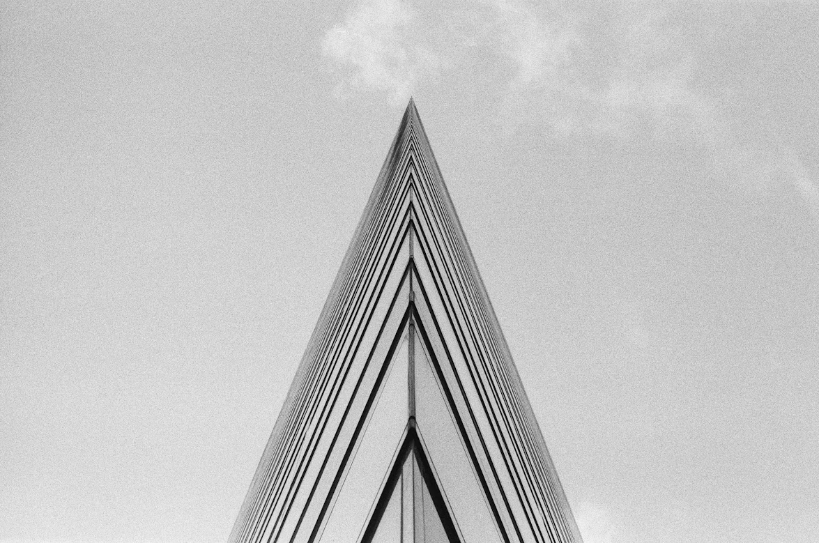 99 Shares Manifesto: The beauty of being one share short